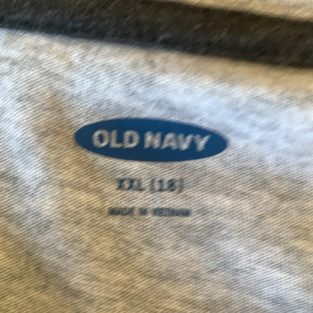 Old navy short sleeve shirt